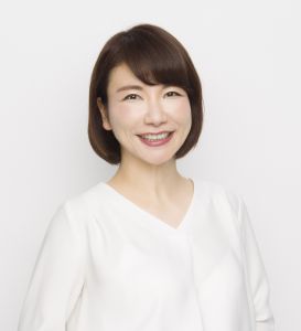 美のスペシャリスト村木宏衣先生直伝『10秒で顔が引き上がる 奇跡の頭ほぐし』