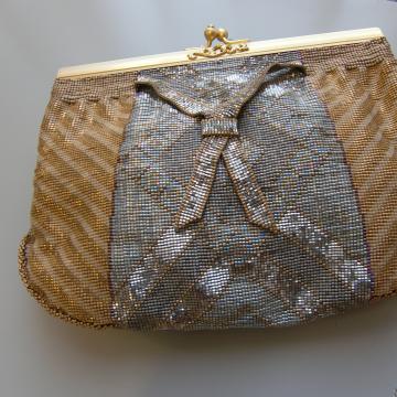 デリカビーズ ハンドバッグ① 美品】メタルビーズ刺繍 /デリカビーズ