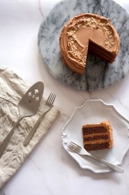 【料理を楽しむ】バレンタイン企画・ヘーゼルナッツプラリネのチョコレートケーキ