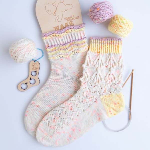 �F�ʂƖ͗l���y���ށA��҂݂̌C��