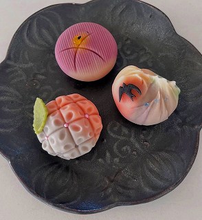 �G�߂̗���؂�a�َq�\�J�オ��E���z�ԁE�