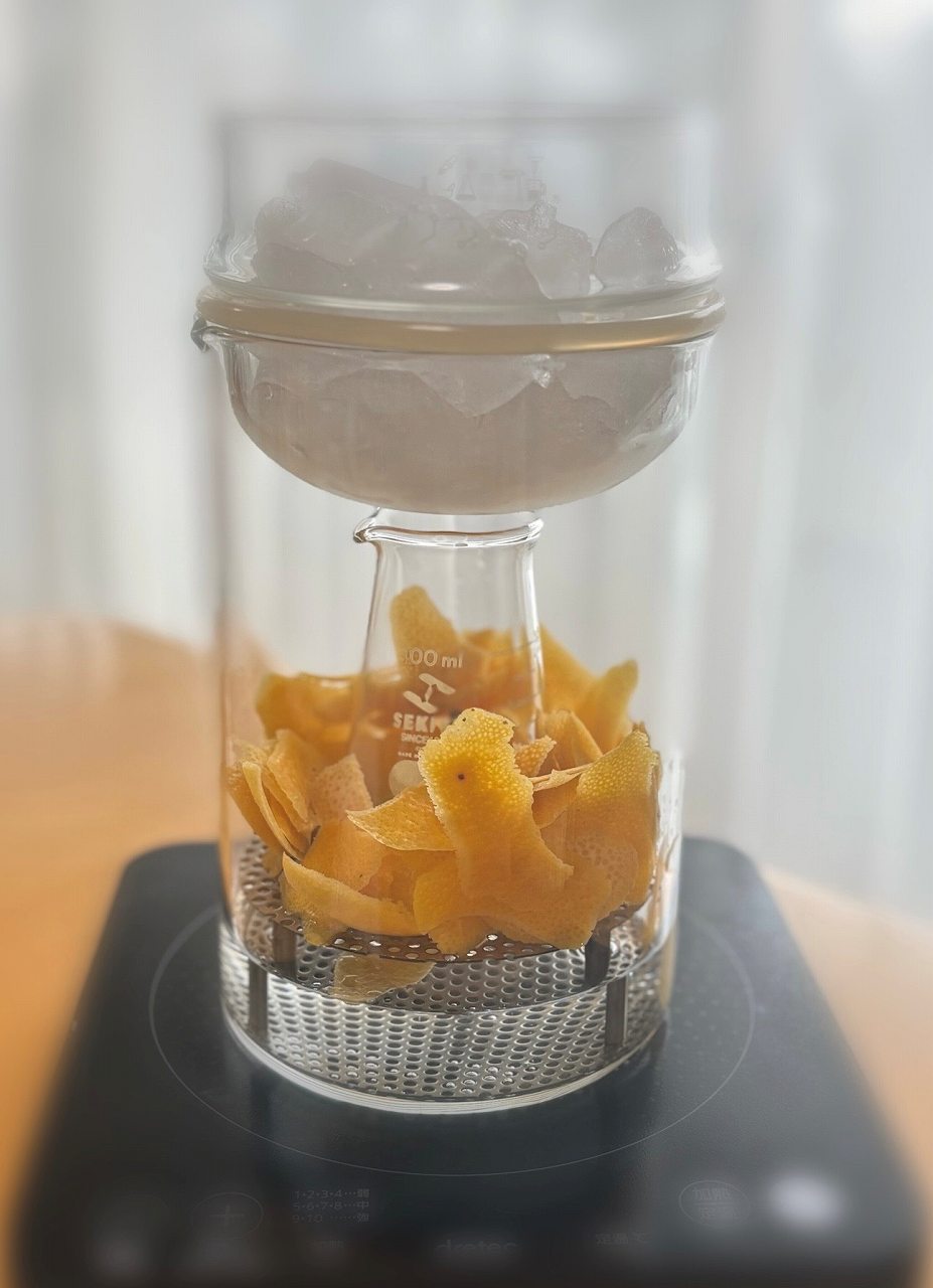 【体験】4/1 二十四節気アロマ〜生グレープフルーツの蒸留とルームスプレー〜