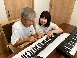 音楽でつながる 仲間づくりの脳トレピアノ(R)