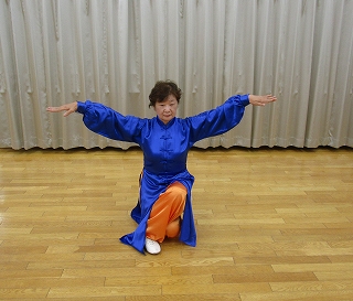 花架拳&練功十八法〜負担をかけない身体の使いかたを学ぶ〜