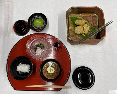 Vߎq̒΂̊{wԁ``10@c̒