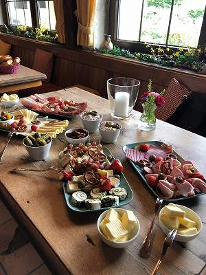 昼下がりのワイン&チーズ講座