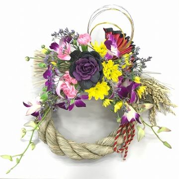 生花で彩るしめ縄アレンジメント