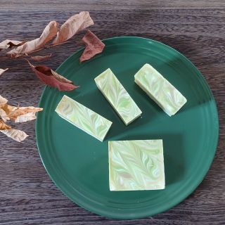 �F�ƍ�����y���ށ��Â���f�U�C���΂���