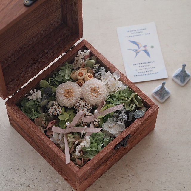 ��炵���ʂ�A�G�߂̉ԗV�у��b�X��