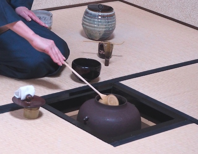 3回で触れてみよう 茶の湯の第一歩 〜炉の季節です〜